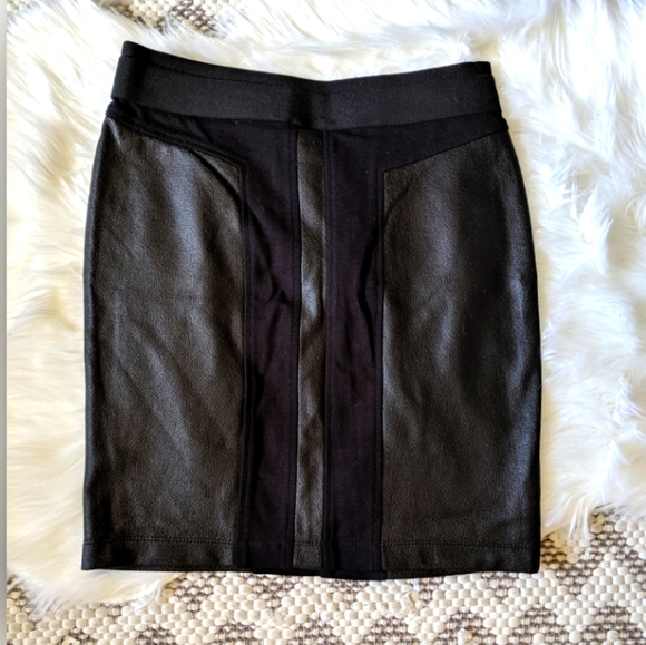 BCBGMaxAzria Dresses & Skirts - BCBG MAXAZRIA black pencil skirt